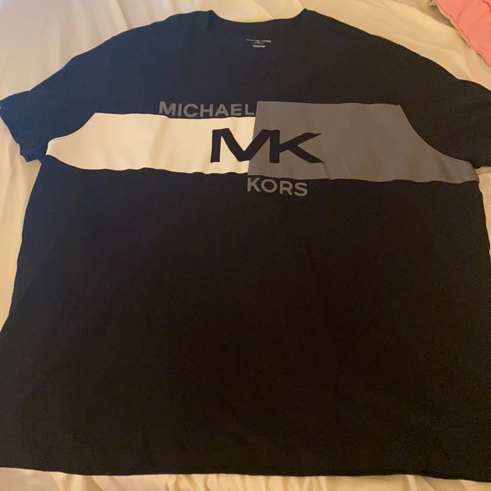 All black Micheal kors T